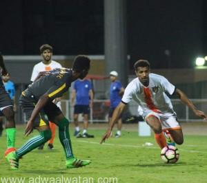 في لقاء مثير “العروبة” يتغلب على “الصقور” بـ”3-2″