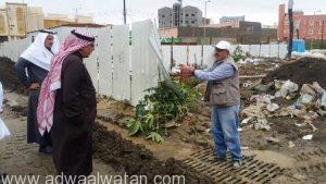 بالصور والفيديو ..”أضواء الوطن” ترصد أضرار سيول أبها والقطاعات الخدمية تستنفر جهودها