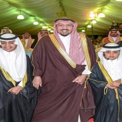 “مدير العيادات الشاملة بمكة” يقلد الضباط رتبهم الجديدة