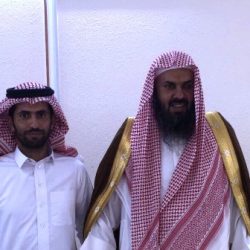 بالصور..” الأمير سلطان بن سلمان” يتفقد مهرجان”الورد الطائفي”