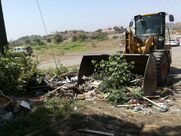 مبادرة “أمانة جازان” ترفع ٣٢٧٠ طنا من نفايات العيدابي في يومين