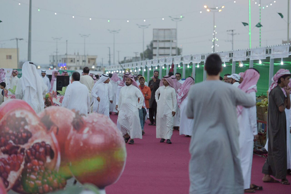 “الزهراني” : منطقة الباحة تتميز بالمنتجات ومهرجان الرمان يتطور عاماً بعد عام