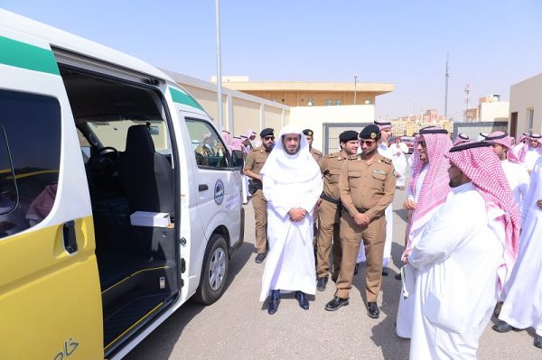 مدير جامعة المجمعة يطلق أسطول حافلات الجامعة و يلتقي بقائدي الحافلات