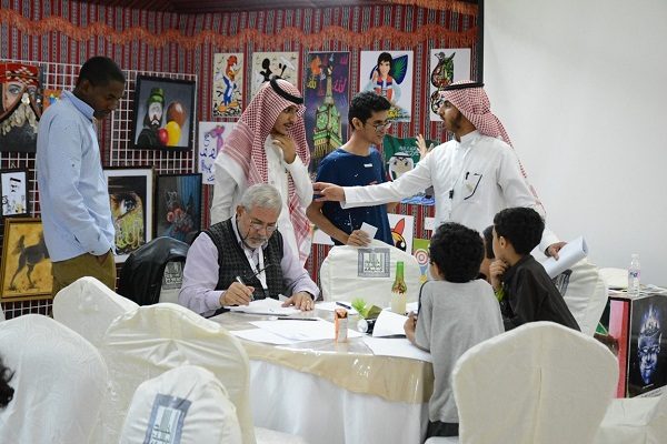 “جامعة الملك خالد” تنظم دورات الخط العربي ضمن فعاليات معرضها الـ”14″ للكتاب