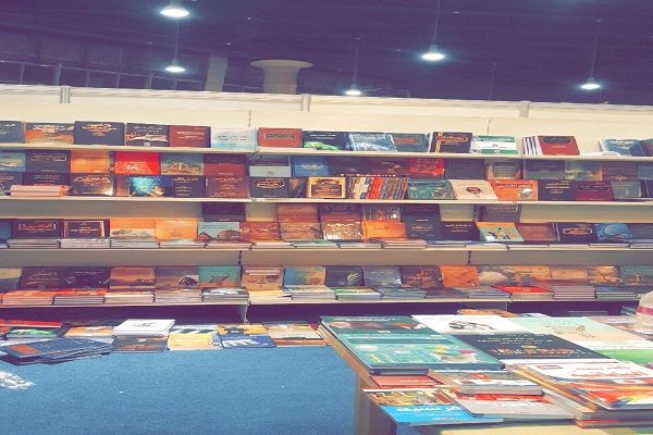 “عسير” تودع معرض الكتاب والمعلومات إلى لقاء آخر