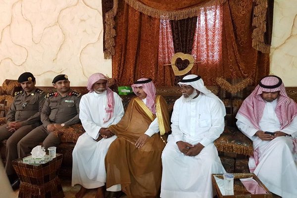 “البقمي” ينقل تعازي القيادة لذوي الشهيد “المرحبي”