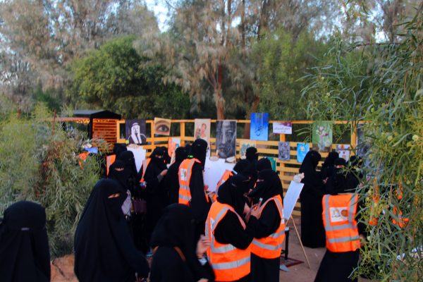 عنيزة : “فتيات متطوِّعات” يستثمرن منتزه عنيزة الوطني بيئةً لتدوير المخلفات