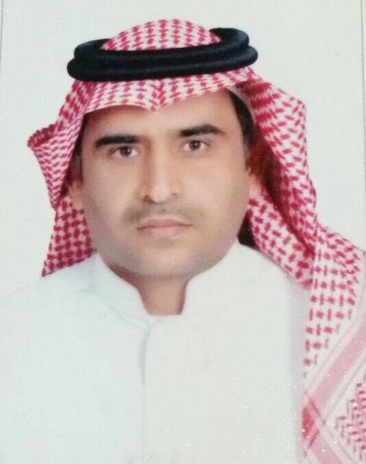 علي الخبسي يرزق بمولوده