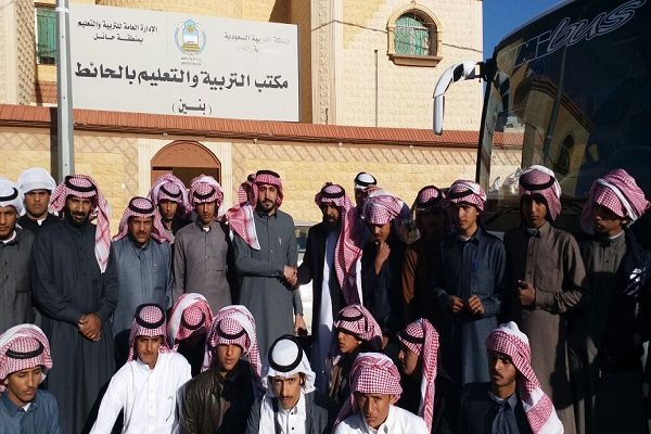 “النافع” يدشن رحلة عيش السعودية لطلاب ثانوية السيوطي بالحائط