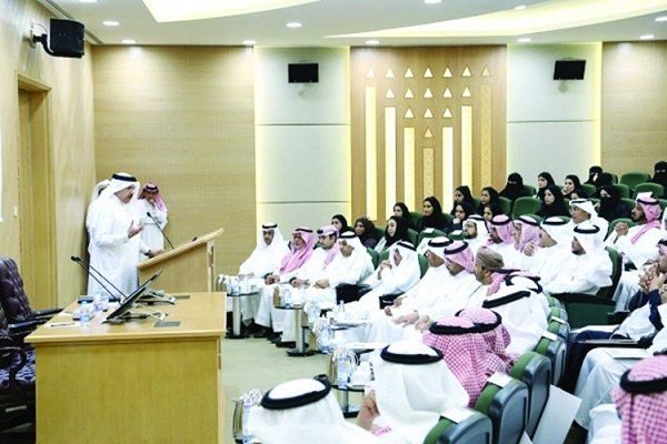 “أمين مجلس التعاون” يفتتح ورشة عمل مسارات السوق الخليجية المشتركة