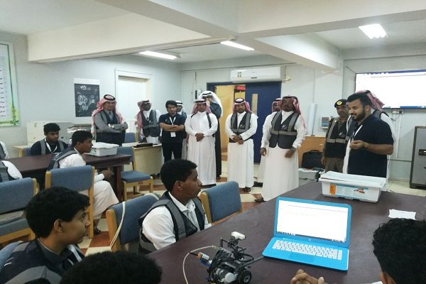 “أرامكو السعودية” تقيم مبادرة “أتألق” بمتوسطة وثانوية اللقية بجازان