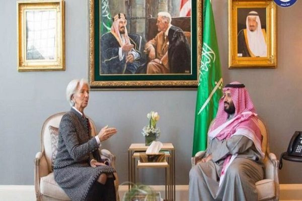 ولي العهد الأمير “محمد بن سلمان” يجتمع مع “كريستين لاغارد”