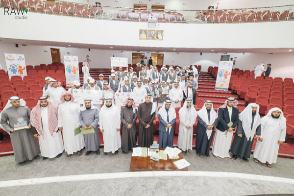 “مدير عام العمل بالباحة” يختتم مشروع “مبادر”