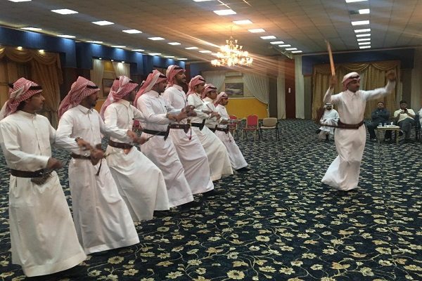 نادي “السروات” يقيم مأدبة عشاء للمشاركين في بطولة المملكة للطائرة