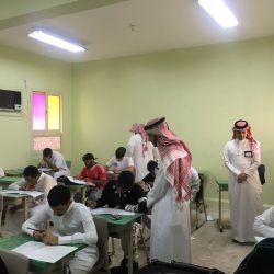 رئيس الهيئة العامة الرياضة يحل خلاف الأهلي والسومة