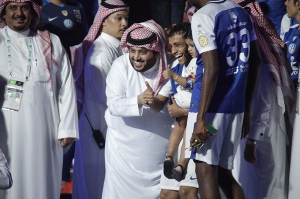 “الهلال” كالعادة زعيم البطولات..بعد تغلبه على الفتح بـ (4-1)