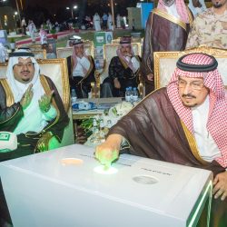 الأمير مقرن بن عبدالعزيز يشرف حفل إمارة منطقة عسير لتكريم الشهداء الذين قضوا في تحطم المروحية