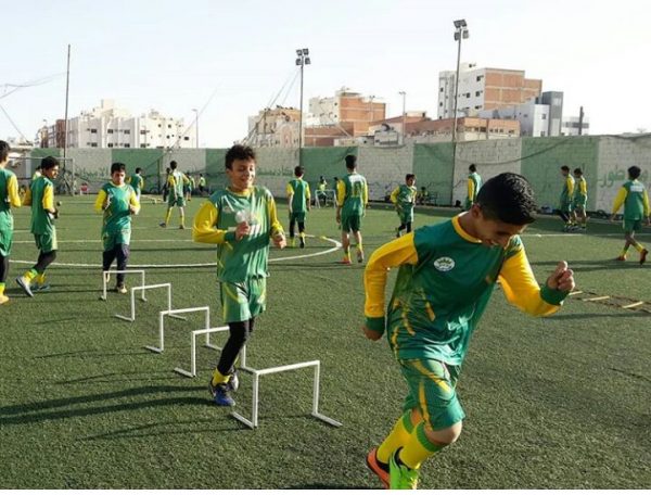 ” أكاديمية الامبراطور تفتتح مركزاً للمواهب الكروية بالمدينة المنورة”