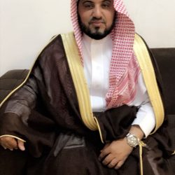 أمير منطقة الرياض يعزي أمير نجران في وفاة والدته