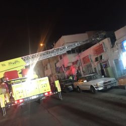 أمير منطقة الرياض يعزي أمير نجران في وفاة والدته