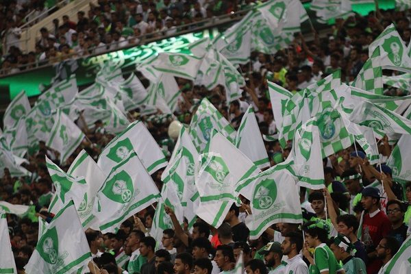 الأهلي يتعادل مع التعاون 1-1