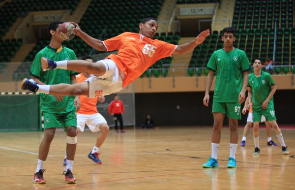 أربع مباريات في ثاني جولات الدور النهائي من الدوري الممتاز لشباب اليد