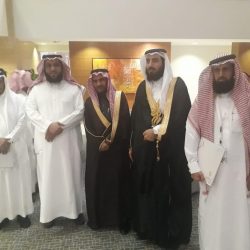 أمير  مكة بالنيابة يزور مرافق أكاديمية الأمير سلطان لعلوم الطيران في جدة