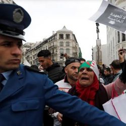 إصابة شخصان في حريق بأحد المساكن بجدة