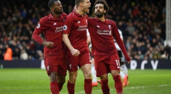 ليفربول يفوز على فولهام بثنائية في الدوري الإنجليزي لكرة القدم