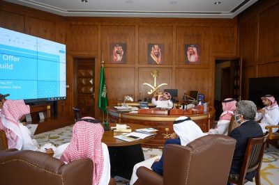 الأمير تركي بن طلال يعتمد تصاميم مشروع طريق الأمير سلطان في أبها