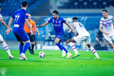 الهلال يكسب أبها ويتأهل لنهائي كأس الملك