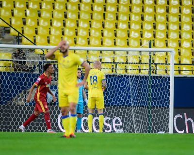 النصر يتعادل مع ضمك في صراع القاع