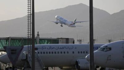 نائب جمهوري: طالبان تمنع إقلاع 6 طائرات تحمل أمريكيين من مزار شريف