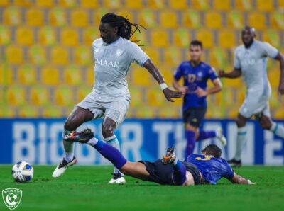 الهلال يهزم استقلال إيران ويتأهل