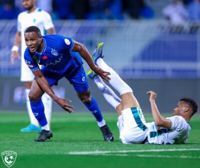 الهلال برباعية.. يُلحق الأهلي بالبقيّة