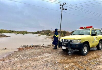 الدفاع المدني يدعو للتقيد بالإرشادات والابتعاد عن الأماكن الخطرة أثناء جريان السيول