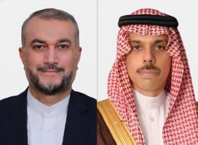 وزير الخارجية يبحث مع نظيره الإيراني الخطوات المتفَق عليها مع الصين