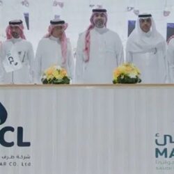 ميتا ترفض التحذيرات.. نموذج شبيه بالبشر يعالج الصور بدقة