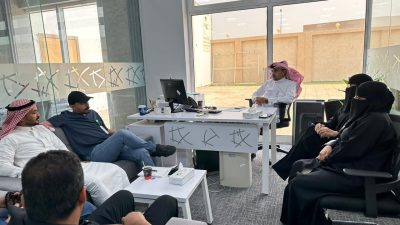 رئيس اللجنة الإعلامية والمدير التنفيذي لجمعية أضرار المخدرات يجتمعان بإدارة التواصل بصحة جازان