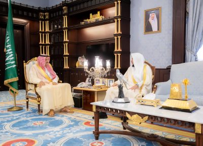 أمير منطقة الباحة يستقبل رئيس المحكمة الإدارية بالمنطقة المكلف حديثًا