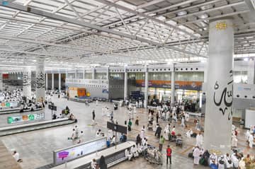 مطار الملك عبدالعزيز يحذر المسافرين من استخدام وسائل النقل غير النظامية