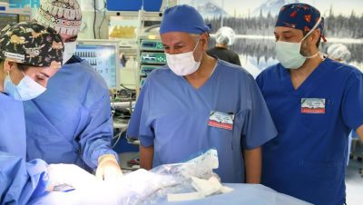 بدء عملية فصل التوأم السيامي الفلبيني “أكيزا وعائشة” بمستشفى الملك عبدالله التخصصي للأطفال بالرياض
