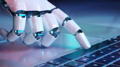 تقارير: جوجل تقوم ببناء “روبوتات دردشة” تعمل بالذكاء الاصطناعي مخصصة لفئة معينة من المستخدمين