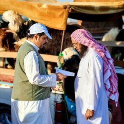 “هيئة الفساد” تحقق في قضية فساد بتراخيص البناء أدت إلى انهيار مبنى بجدة.. وإيقاف وكيل وزارة الثقافة