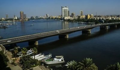 الأمن المصري: الفتاة التي سقطت من سيارة النقل تحمل جنسية إفريقية.. والسائق حاول التحرش بها وتم ضبطه