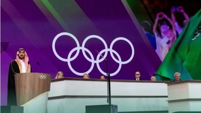 الفيصل يستعرض ملف السعودية لاستضافة أولمبياد الرياضات الإلكترونية