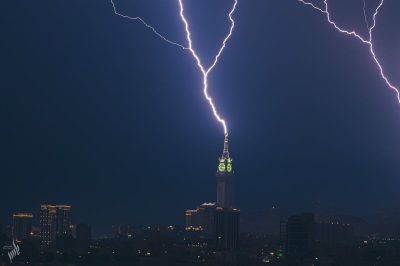 متحدث “الأرصاد”: “البرقُ الراجع” ظاهرةٌ اعتياديّة ملاحظة في مناطق الأبراج الشاهقة