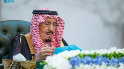 خادم الحرمين الشريفين يرأس جلسة “الوزراء” بالرياض والمجلس يُصدر 13 قرارًا