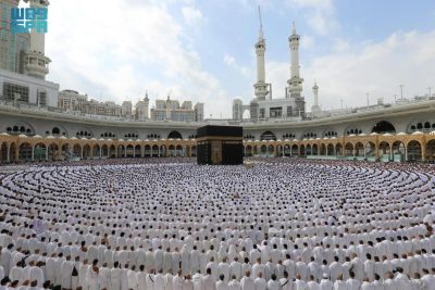 خطيب المسجد الحرام: إن حرص النبي على من اتبعه من أمته لا ينتهي بانتهاء الحياة الدنيا فحري بنا أن نطيع أمره ونقتفي أثره