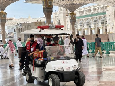 “الهلال الأحمر بالمدينة” يُباشر حالة سكتة دماغية داخل المسجد النبوي الشريف